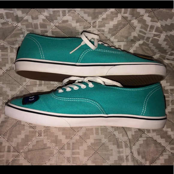 Custom Vans Pac-Man Shoes - Picture 6 of 10